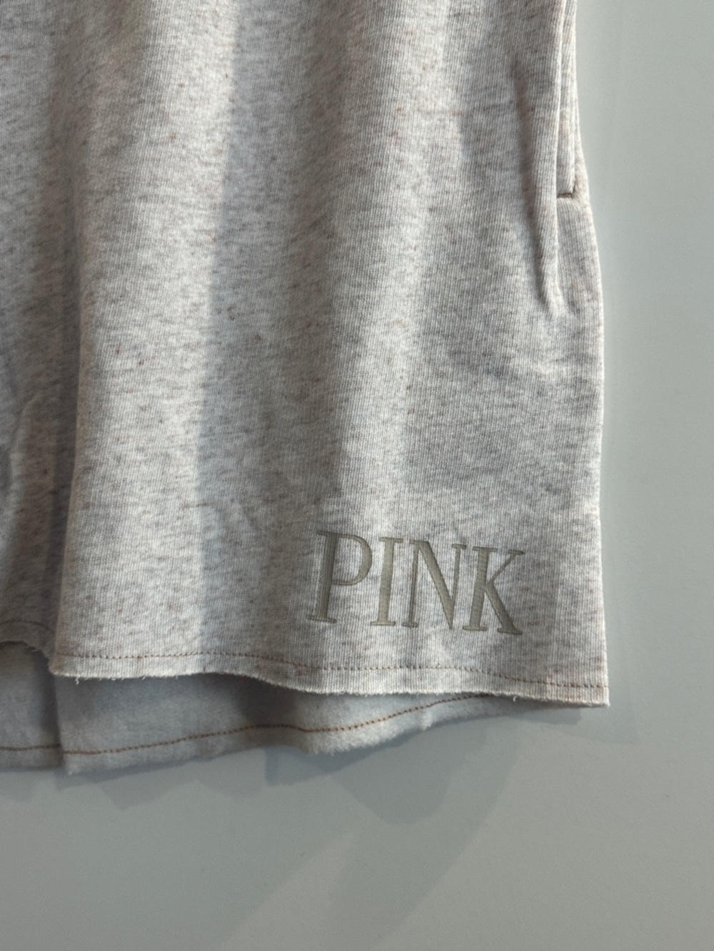 PINK Victoria’s Secret 5" EVERYDAY FLEECE SWEAT SHORTS Size L - Picture 5 of 9
